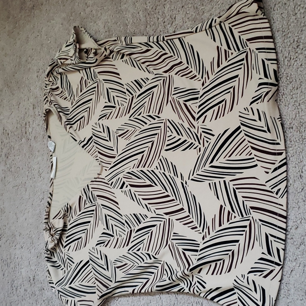 Valerie separates size large